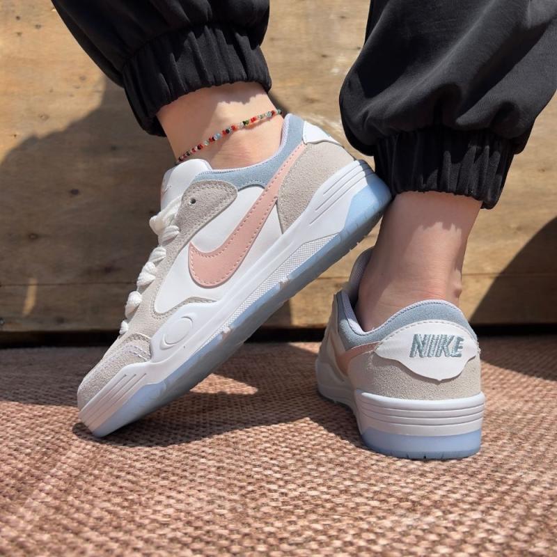 Nike3000 Pembe
