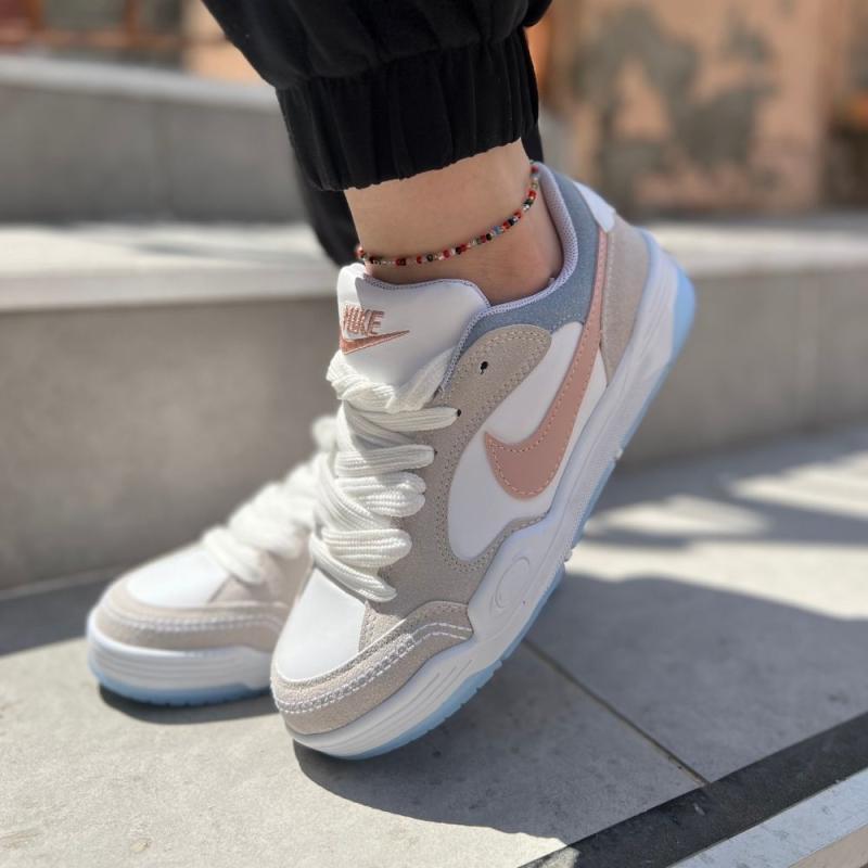 Nike3000 Pembe