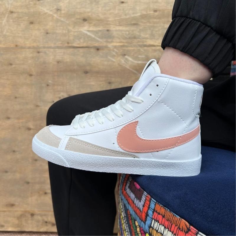 Blazer Bilekli Beyaz Pudra