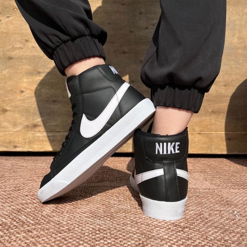 Blazer Bilekli Siyah Beyaz