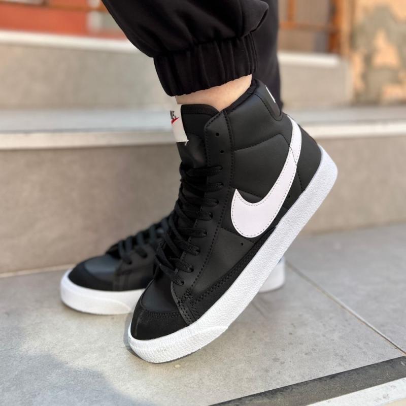 Blazer Bilekli Siyah Beyaz