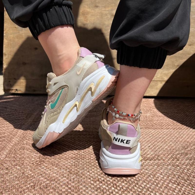 Nike Walking Pembe Krem