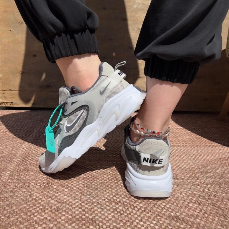 Nike Walking Gri Siyah