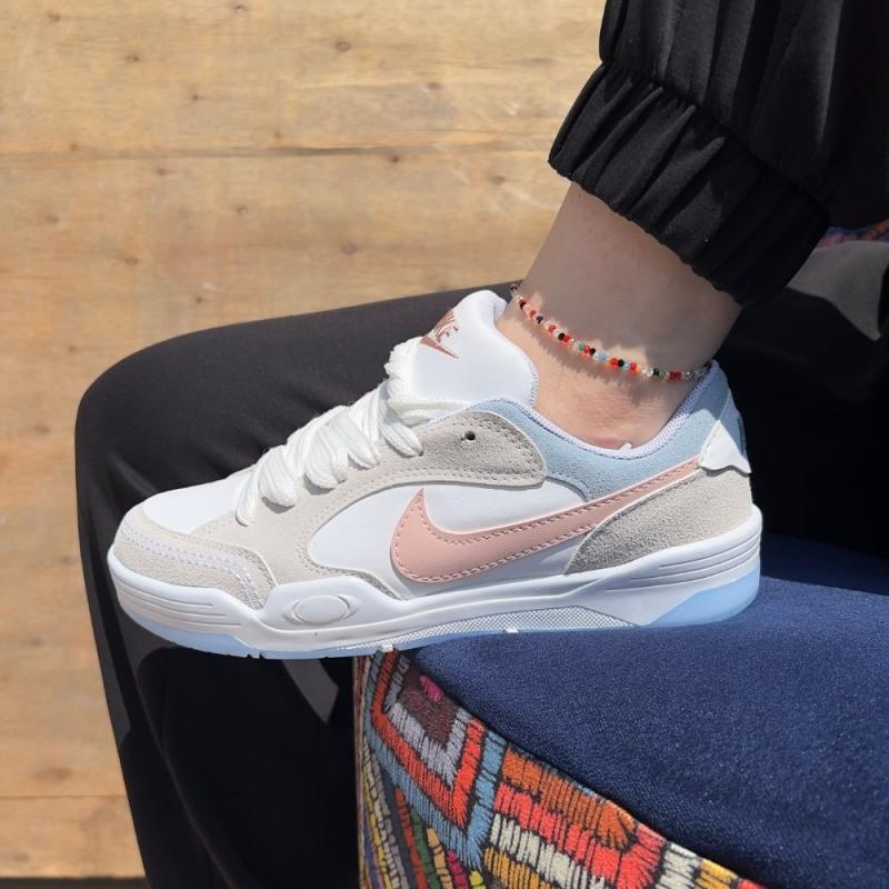 Nike3000 Pembe