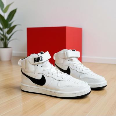 Court Bilekli Beyaz Siyah