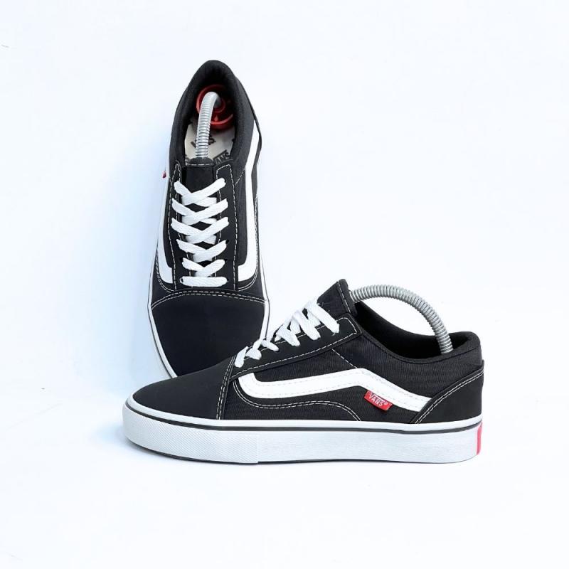 Vans Kısa Siyah Beyaz